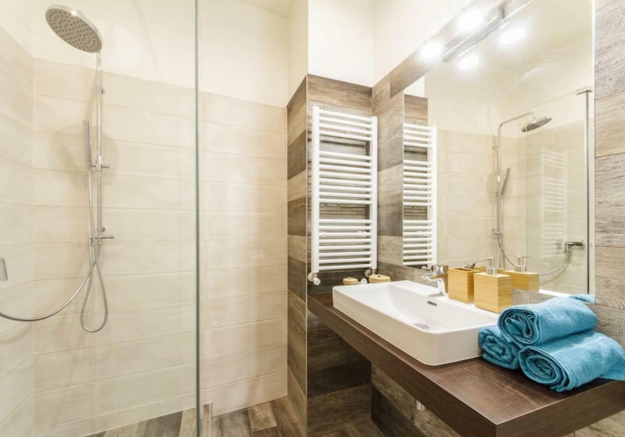 Central Prague Crown Apartments エクステリア 写真