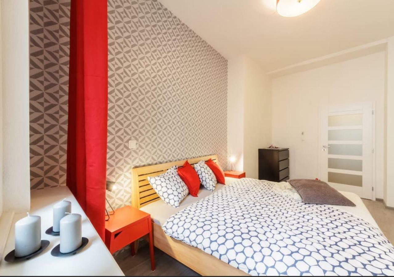 Central Prague Crown Apartments エクステリア 写真
