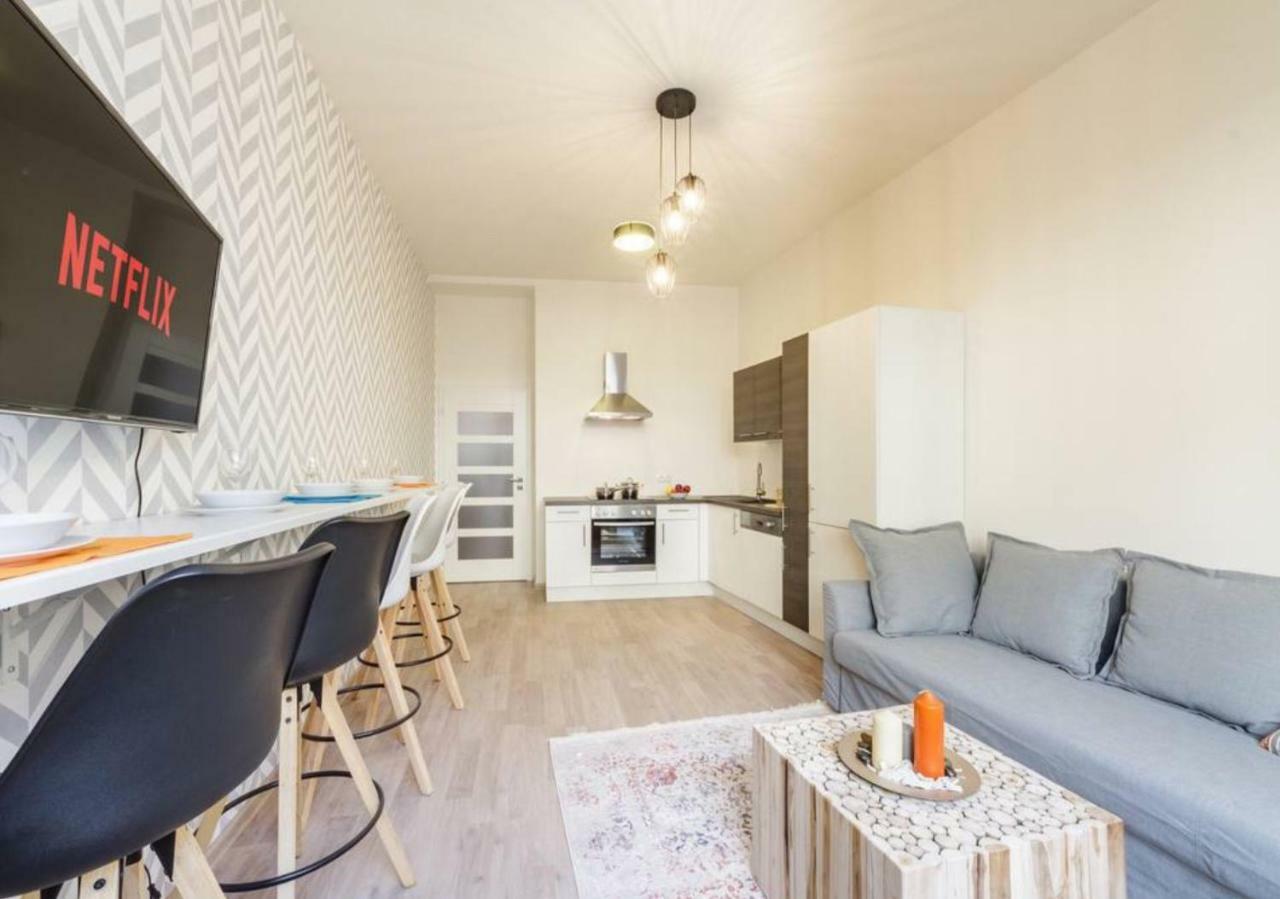 Central Prague Crown Apartments エクステリア 写真