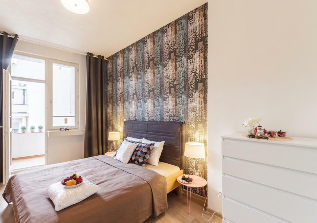 Central Prague Crown Apartments エクステリア 写真